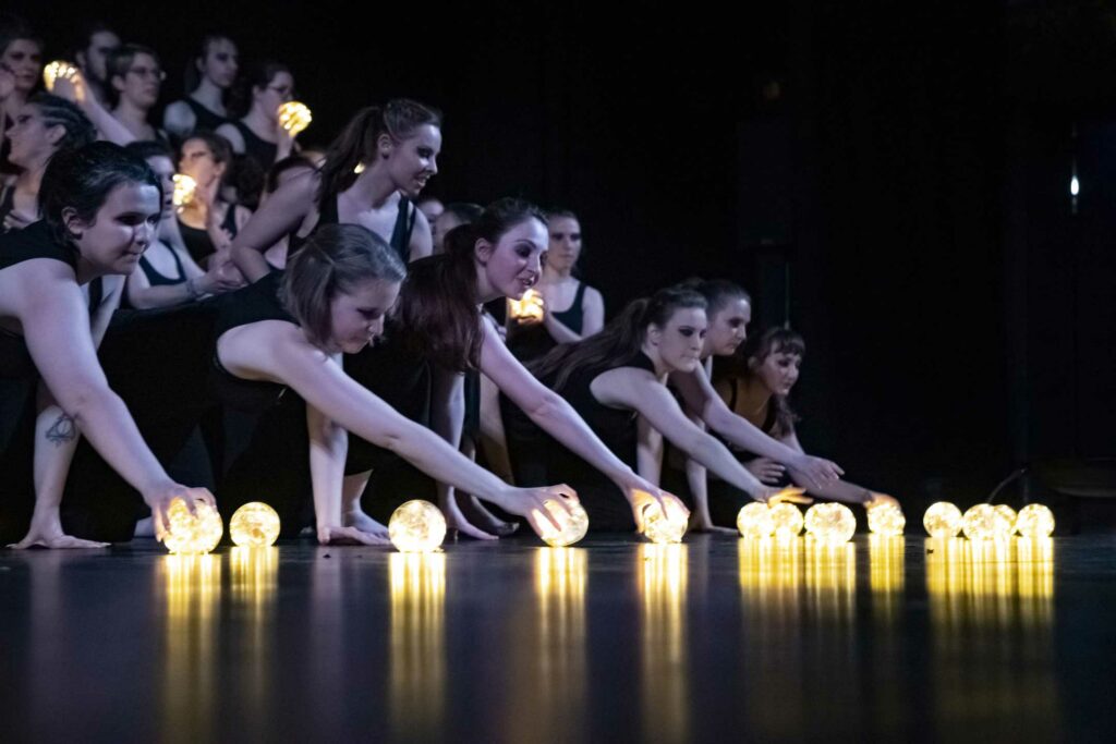 Spectacle Lumen, de la chorale universitaire de Nancy, Salle Poirel, 2019. Photographié par Alice Meyer